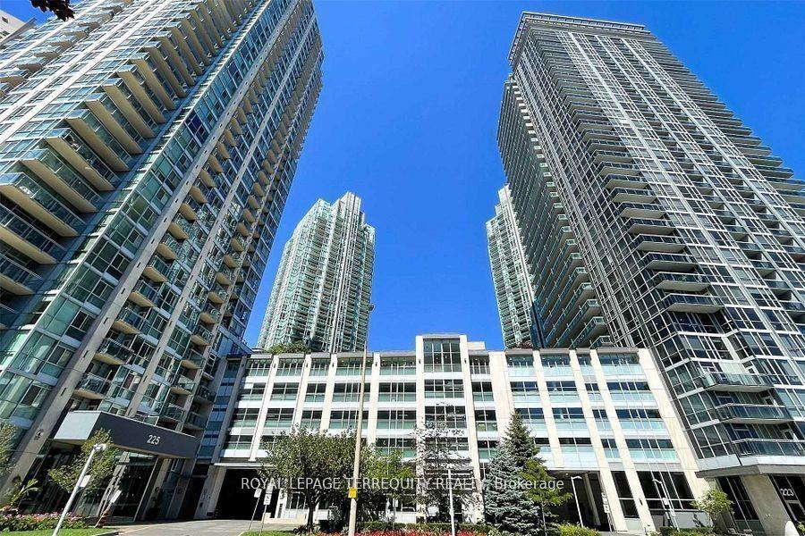 225 Webb Drive #PH03 - Photo 4 of 15