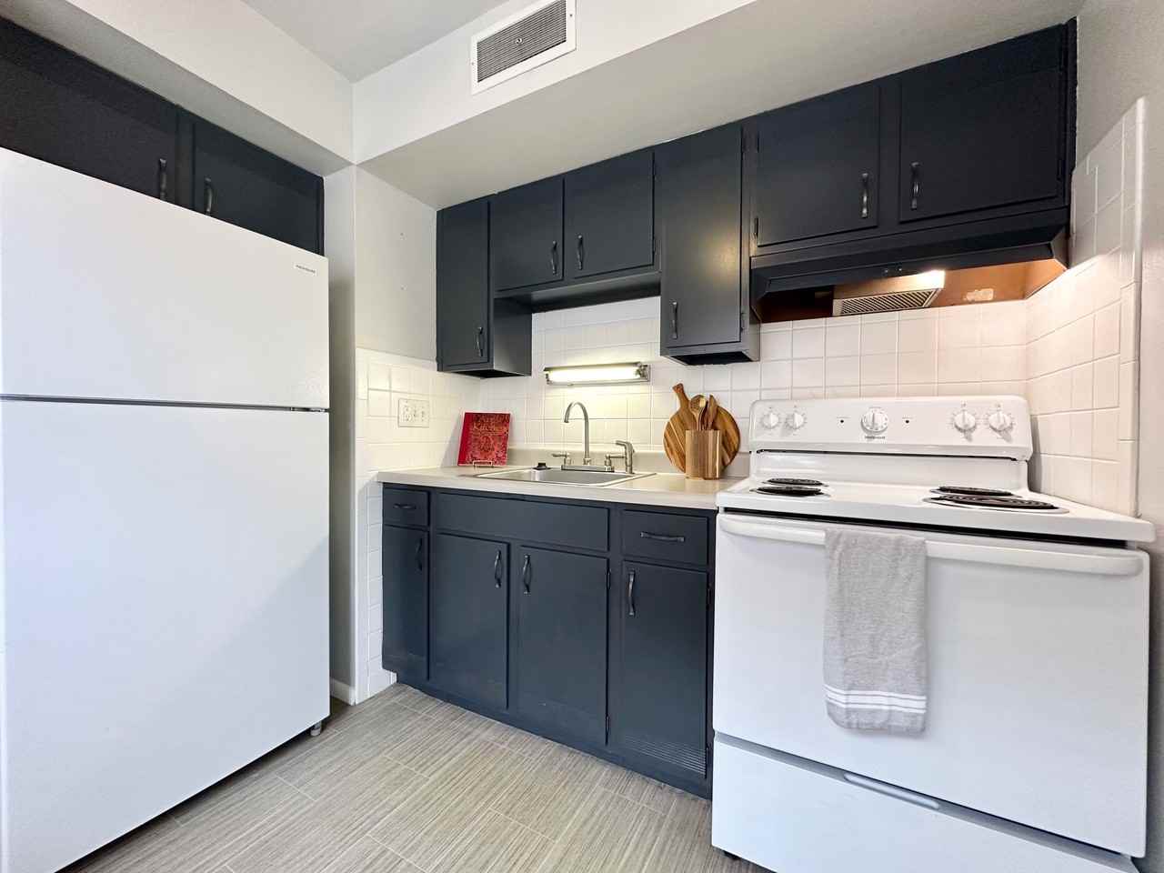 4133 Germania Avenue #1H - Photo 3 of 8