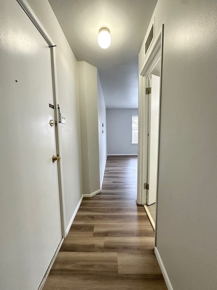 4133 Germania Avenue #1H - Photo 7 of 8