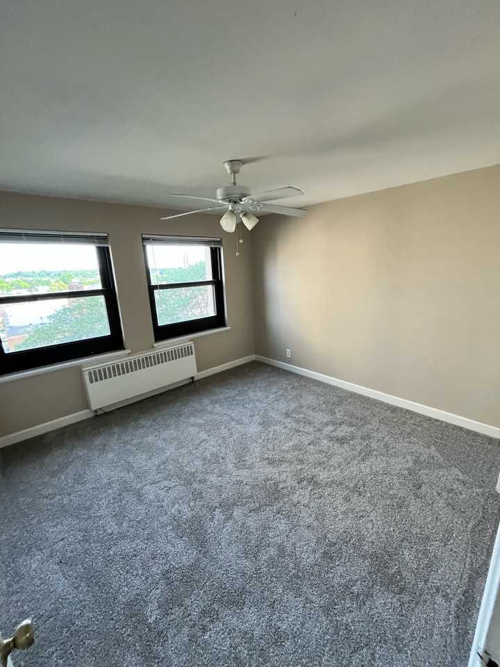 1646 North Prospect Avenue - Photo 5 of 6