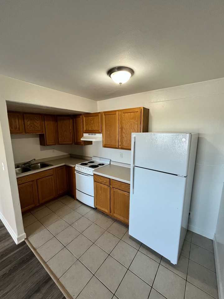 1646 North Prospect Avenue - Photo 6 of 6