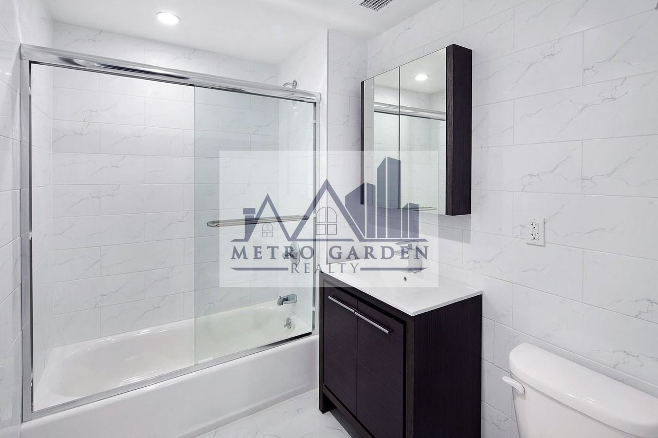 177-30 Wexford Terrace #804PH - Photo 2 of 12