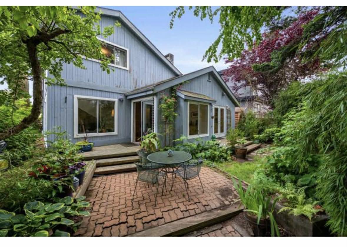 1430 Bergstrom Rd - Photo 5 of 20