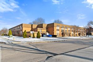 featured image of 6299 Thornberry Crescent