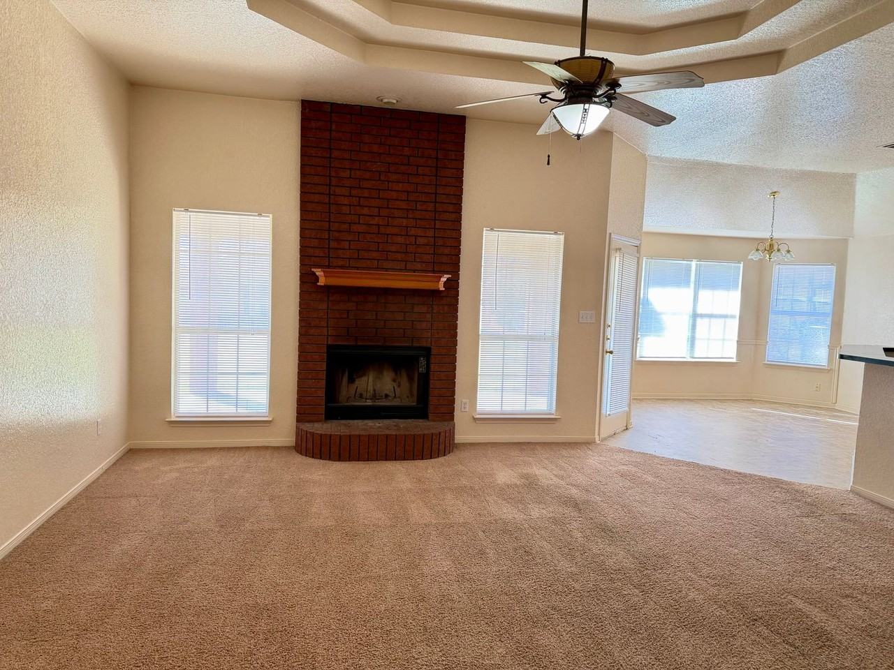 2202 Amethyst Dr - Photo 5 of 13