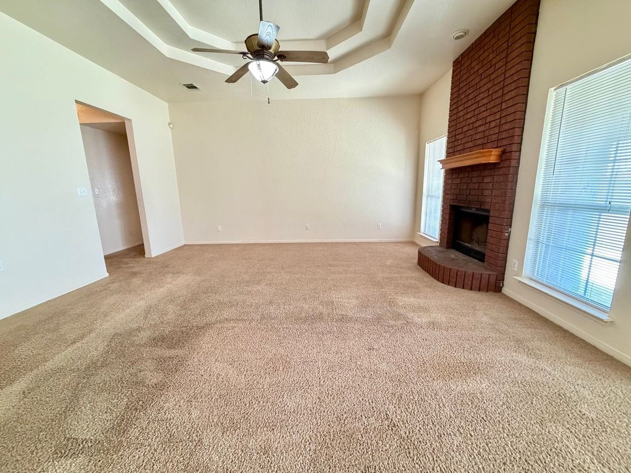 2202 Amethyst Dr - Photo 6 of 13