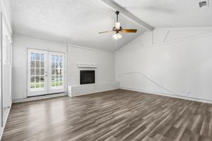 featured image of 125 N Jessup St #1