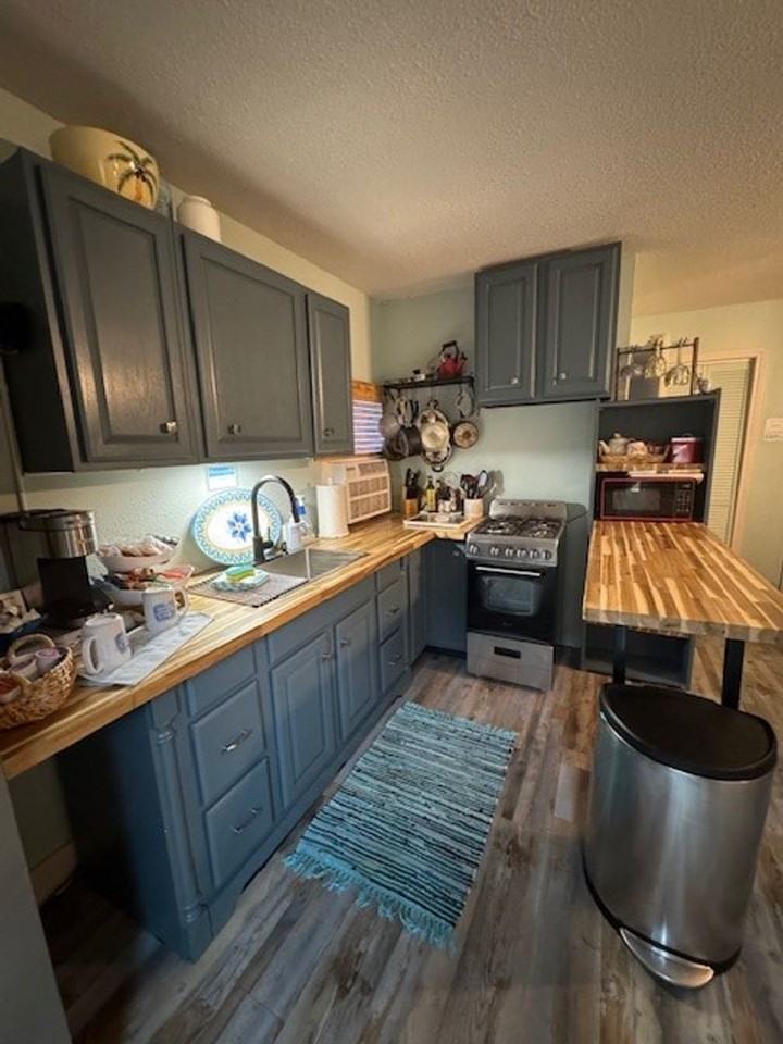 3079 S Lee Hwy Sw - Photo 2 of 6