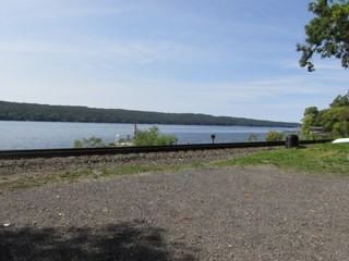 1138 E Shore Dr #2 - Photo 3 of 17