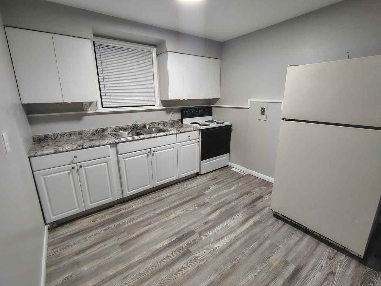 2433 Jonathan Ave #1 - Photo 2 of 7