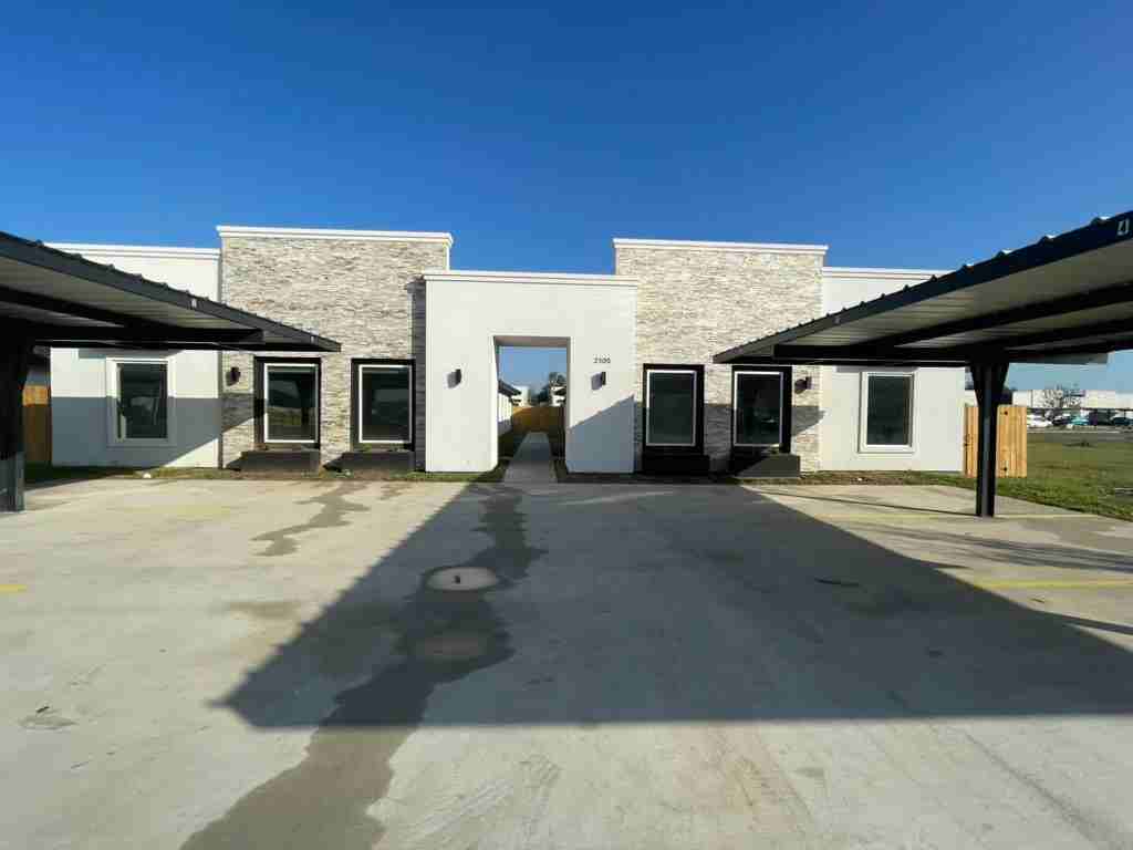 2103 Selena St #1 - Photo 2 of 19