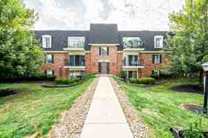 featured image of 1930 King James Pkwy #205