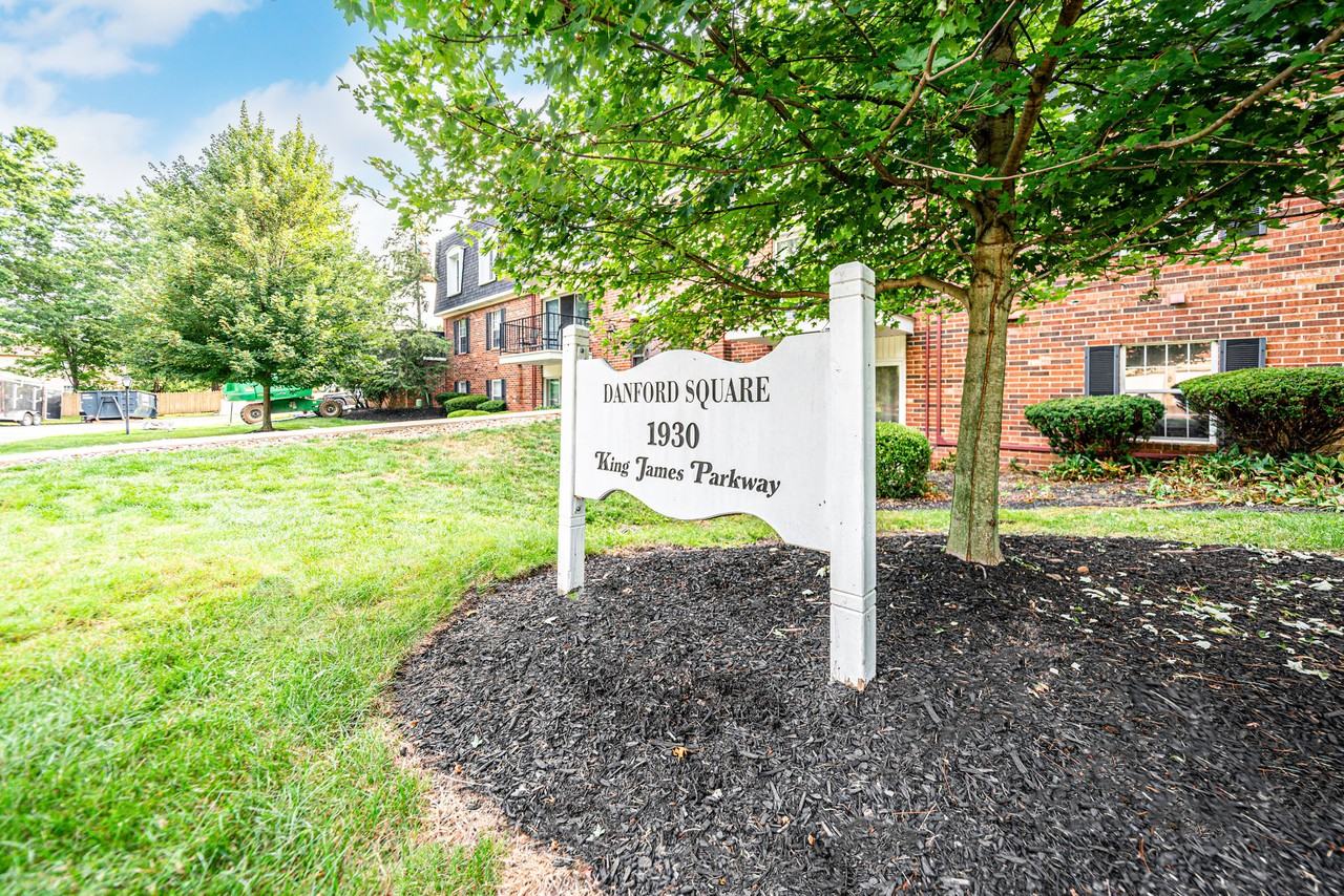 1930 King James Pkwy #205 - Photo 2 of 13