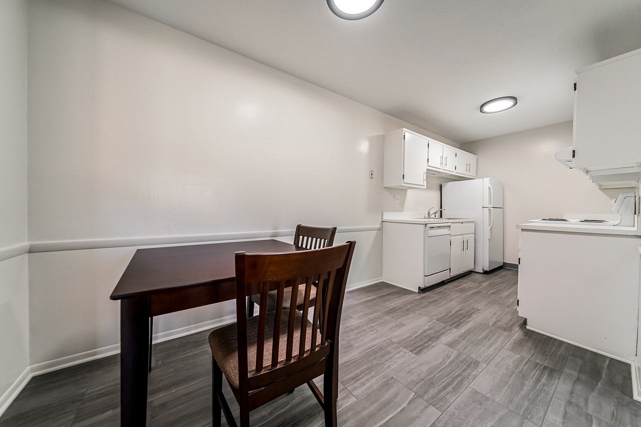 1930 King James Pkwy #205 - Photo 6 of 13