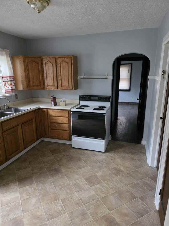 832 N Emerson Ave #NA - Photo 6 of 7