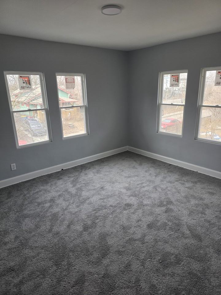 31 S Gladstone Ave #NA - Photo 5 of 10