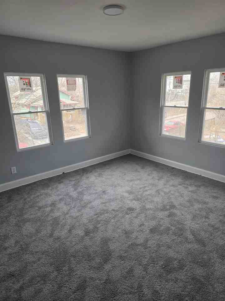 29 S Gladstone Ave #NA - Photo 6 of 10