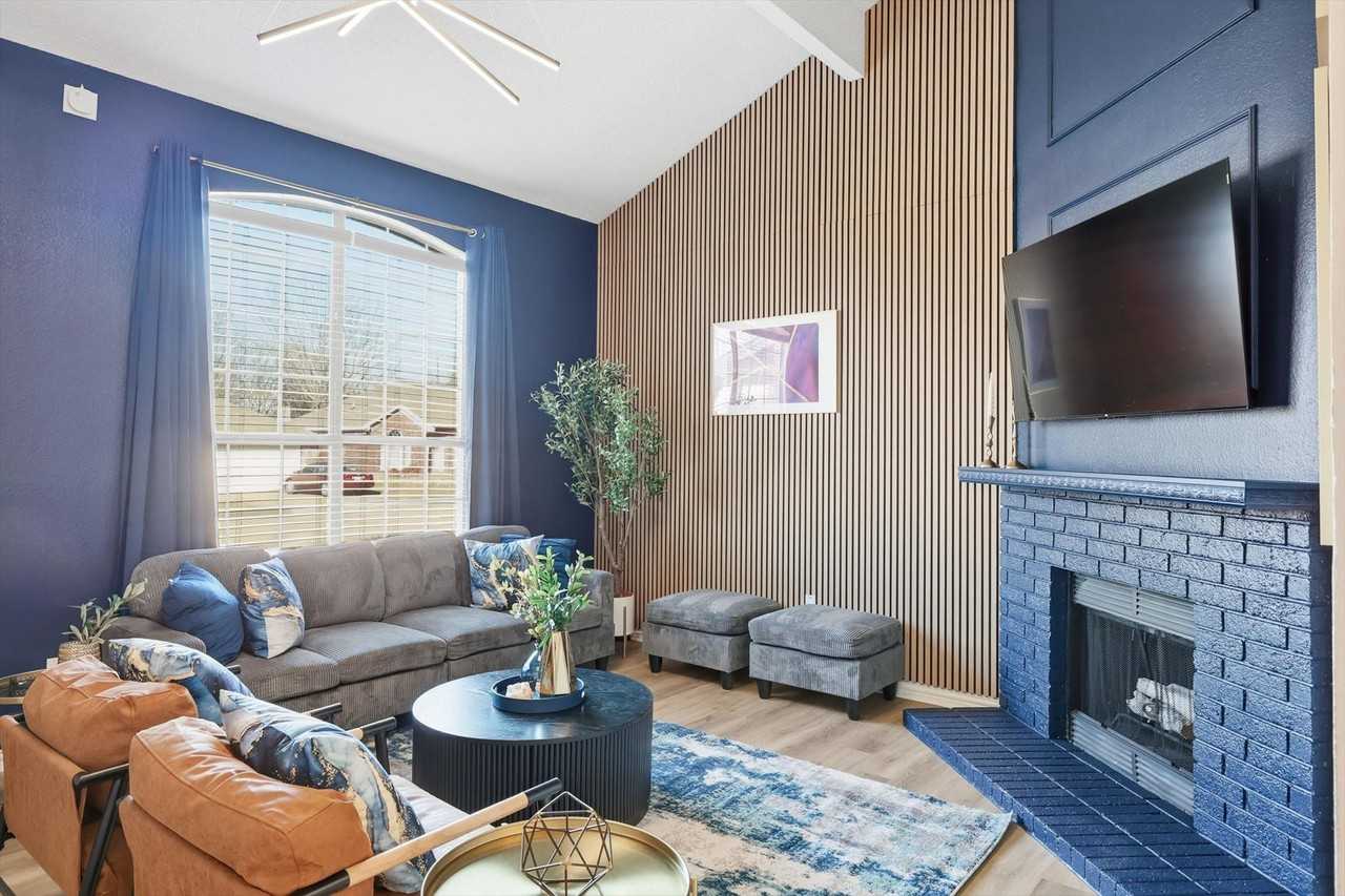 2 Saint Charles Pl #NA - Photo 4 of 48