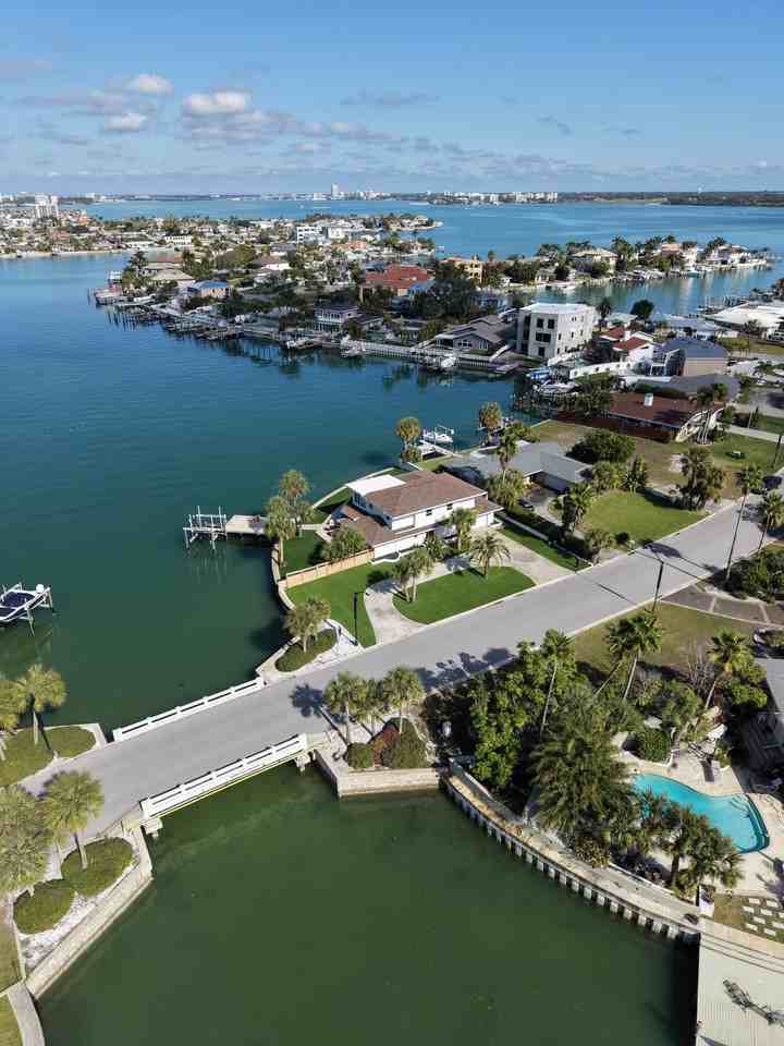 301 22nd St #NA - Photo 2 of 32