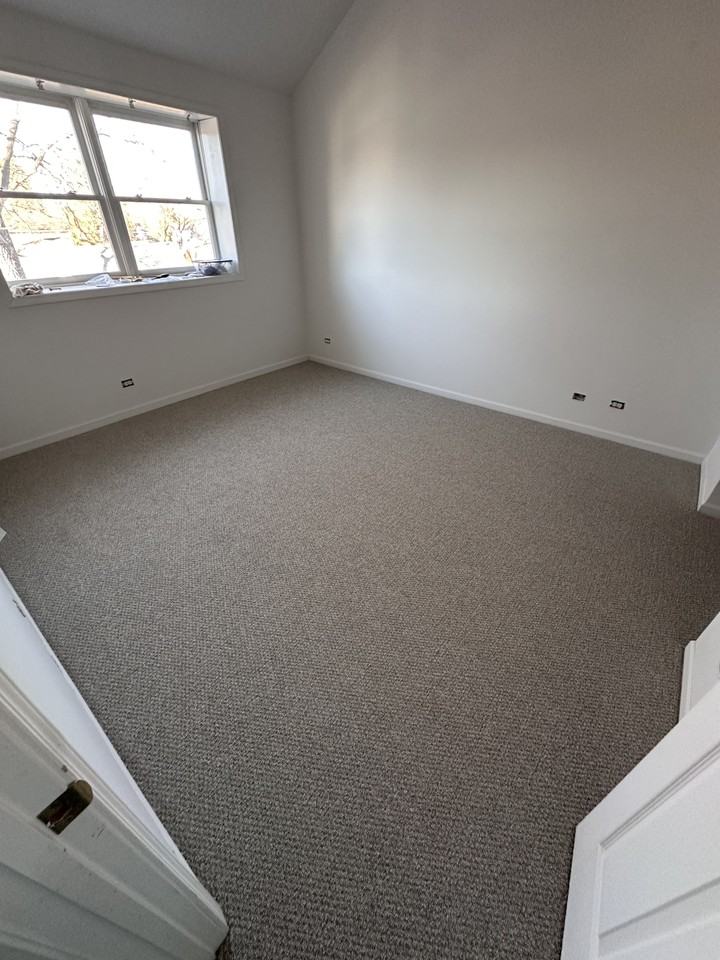 408 N Madison St #D - Photo 3 of 15