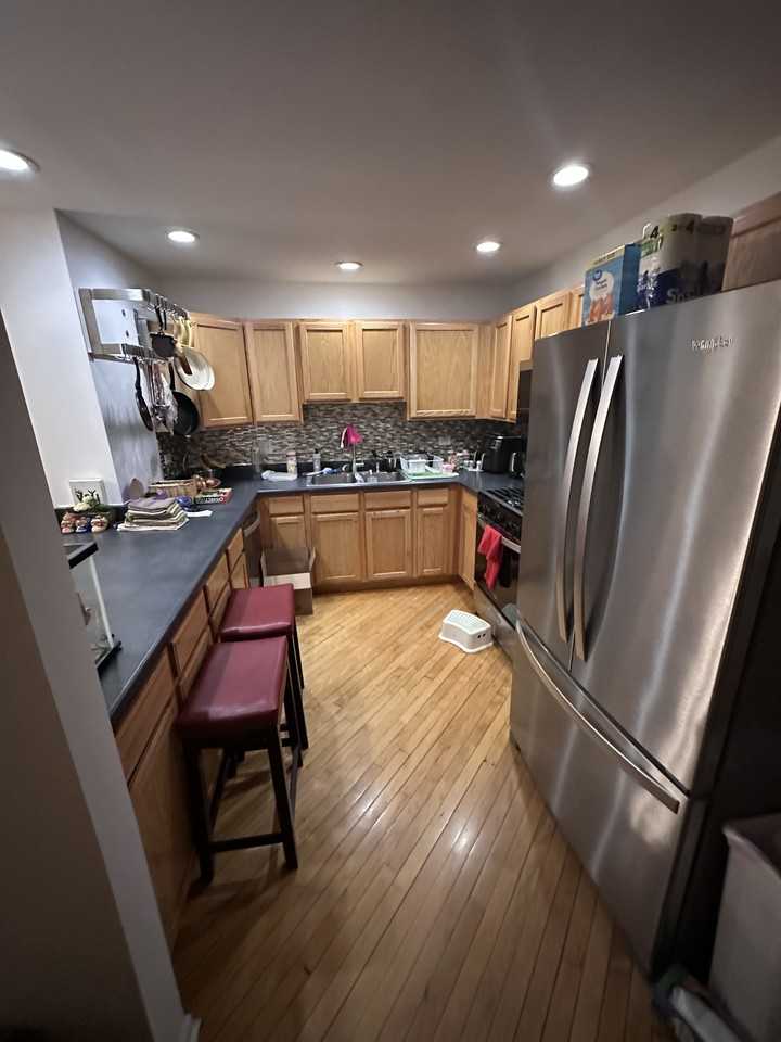 408 N Madison St #D - Photo 4 of 15