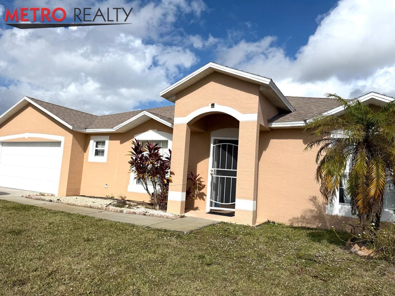 1013 Southwest London Lane