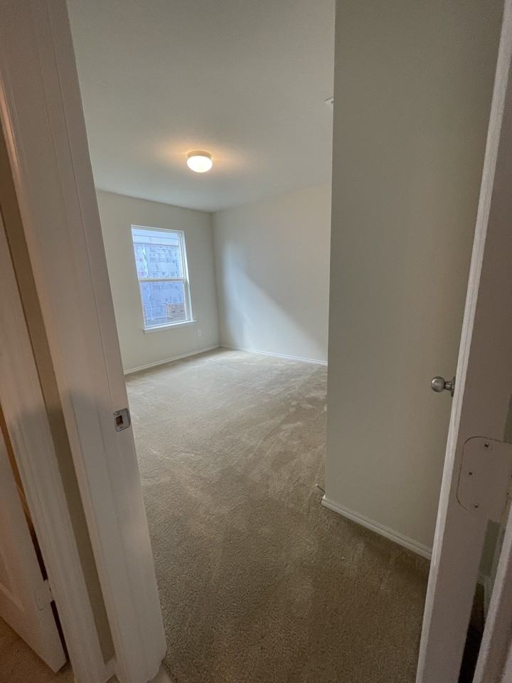 1009 Voca Dr #NA - Photo 5 of 7