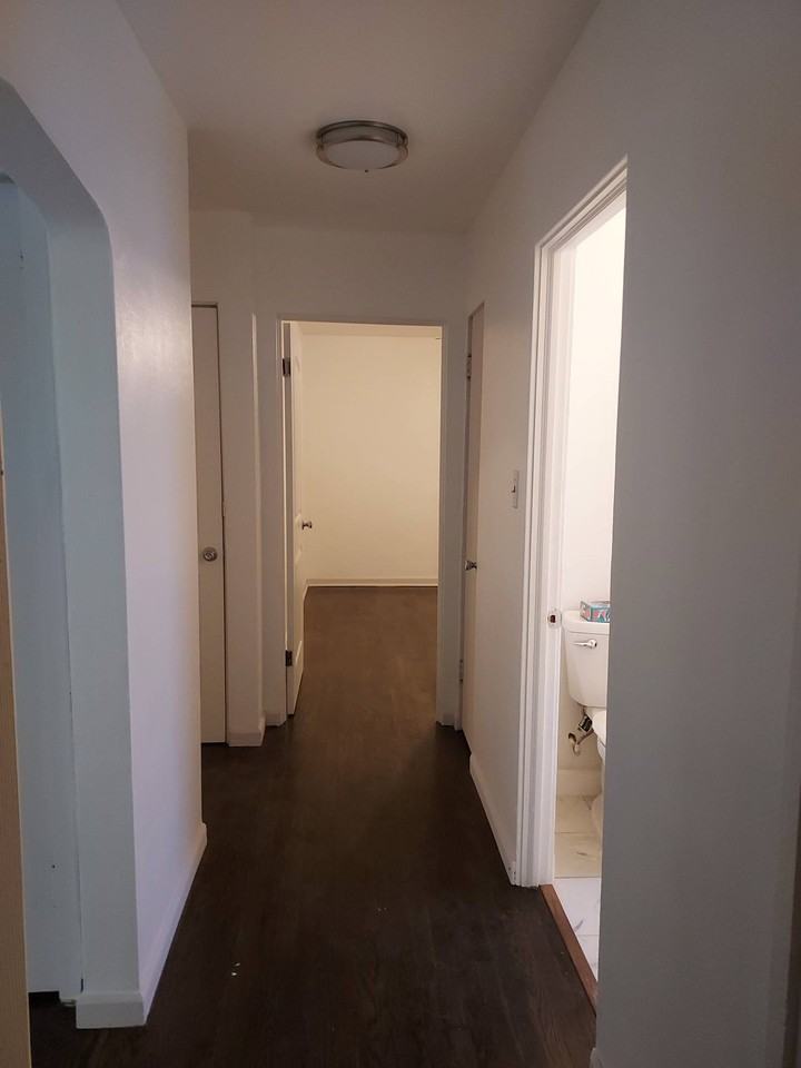 714 W 49th Ave #1 - Photo 7 of 23