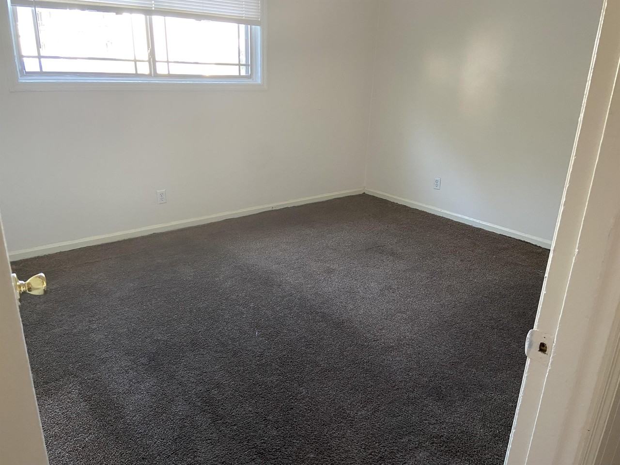 411 Northside Dr #G5 - Photo 4 of 7