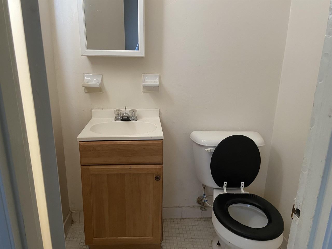 411 Northside Dr #G5 - Photo 5 of 7