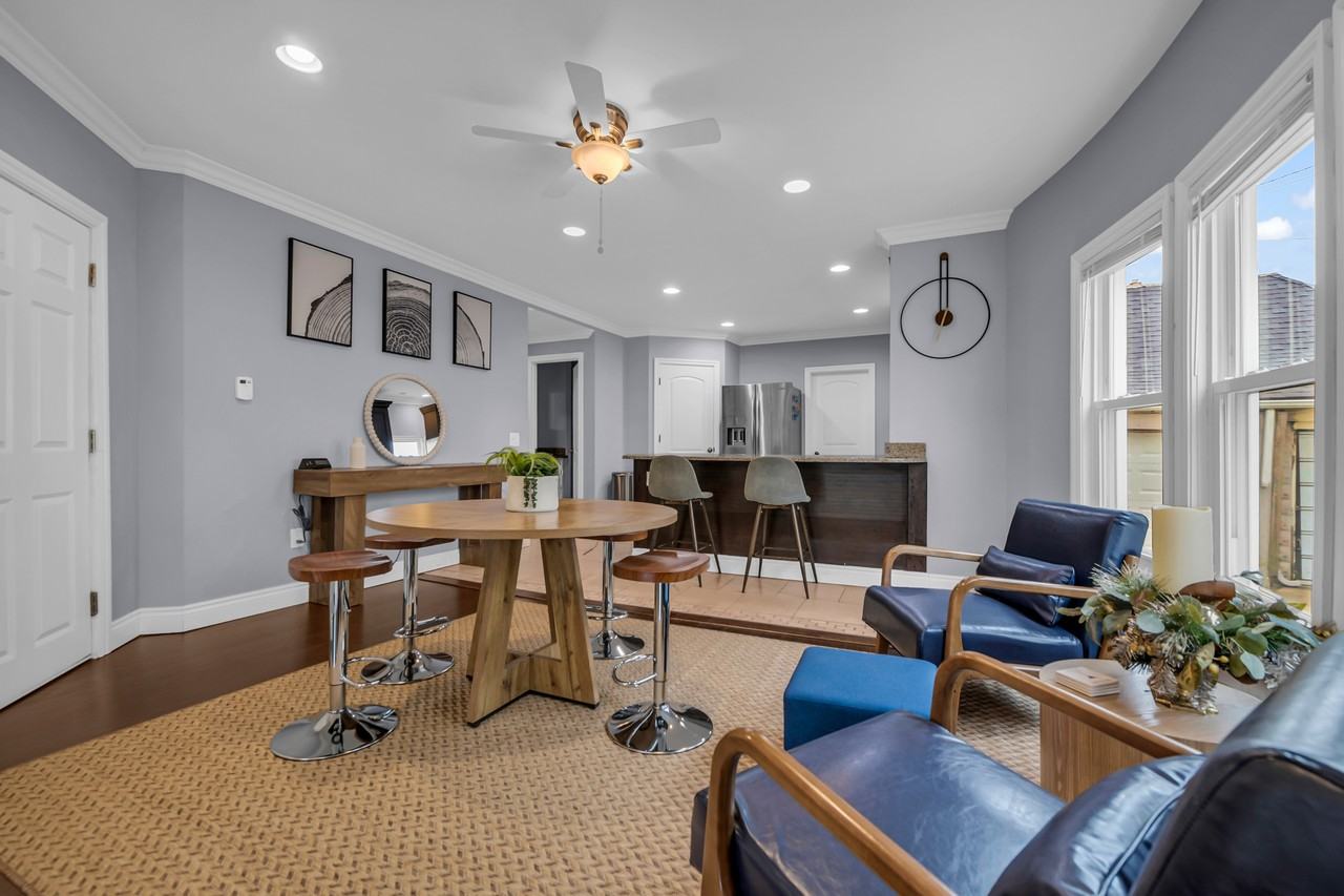 121 Washington St - Photo 4 of 40