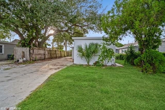 2154 Henry St Ne #NA - Photo 7 of 19