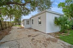 2154 Henry St Ne #NA - Photo 1 of 1