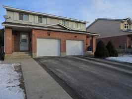 featured image of 899 Muirfield Cres #1
