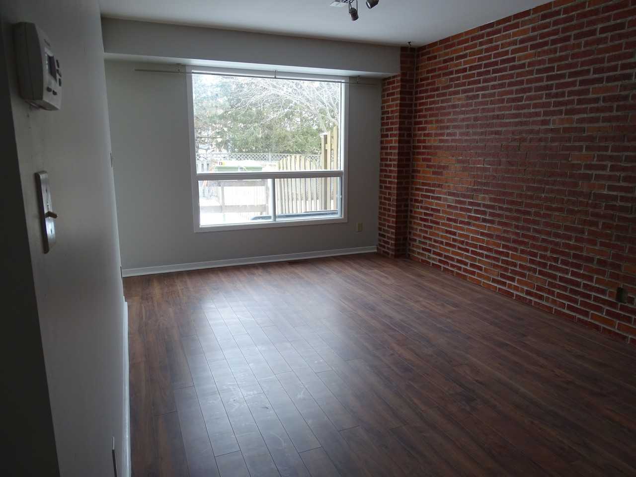 899 Muirfield Cres #1 - Photo 2 of 15