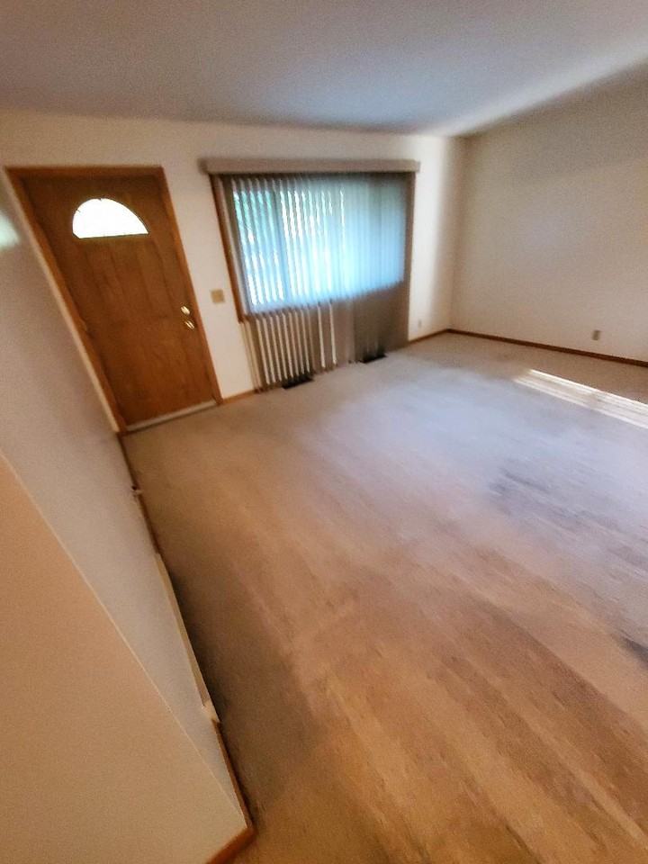 6814 Ravenwood Ave Nw #NA - Photo 4 of 6