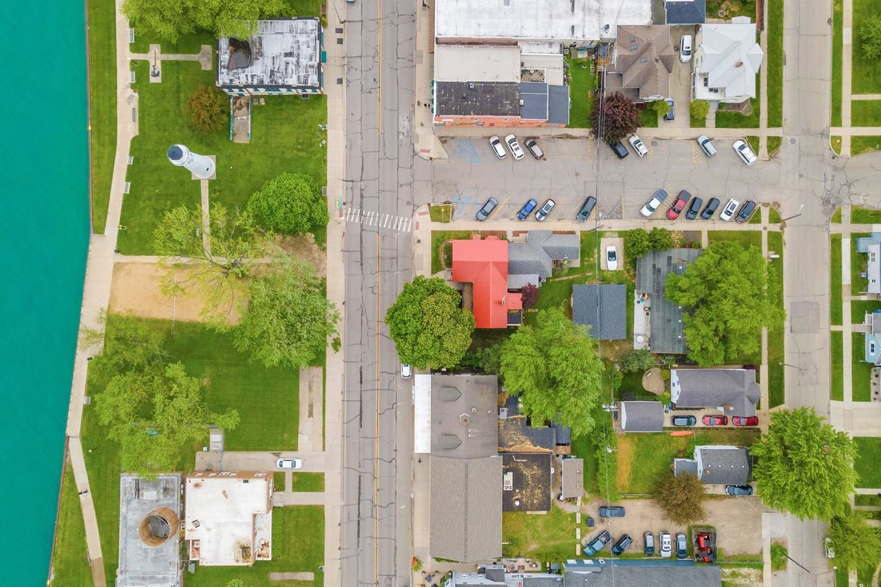 258 S Water St - Photo 4 of 50