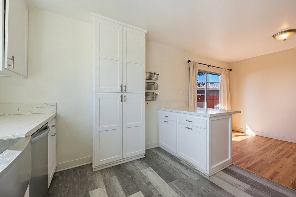 4202 Dakota Dr #1 - Photo 4 of 27