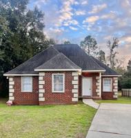 featured image of 3 Laudeac Ct