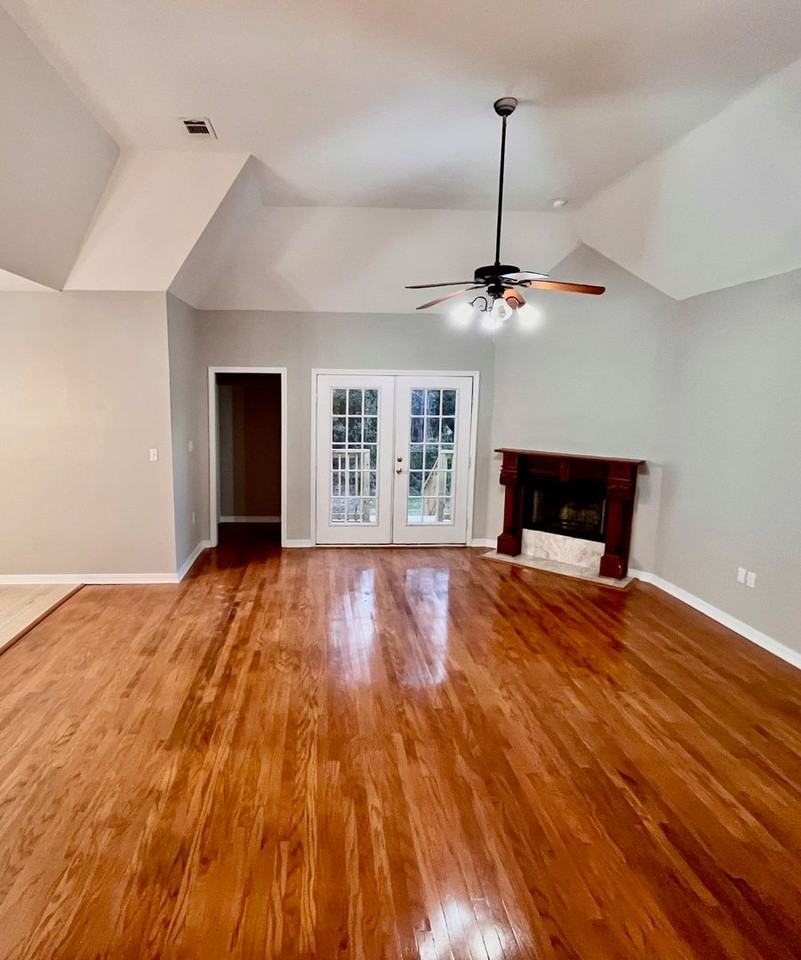 3 Laudeac Ct - Photo 3 of 14