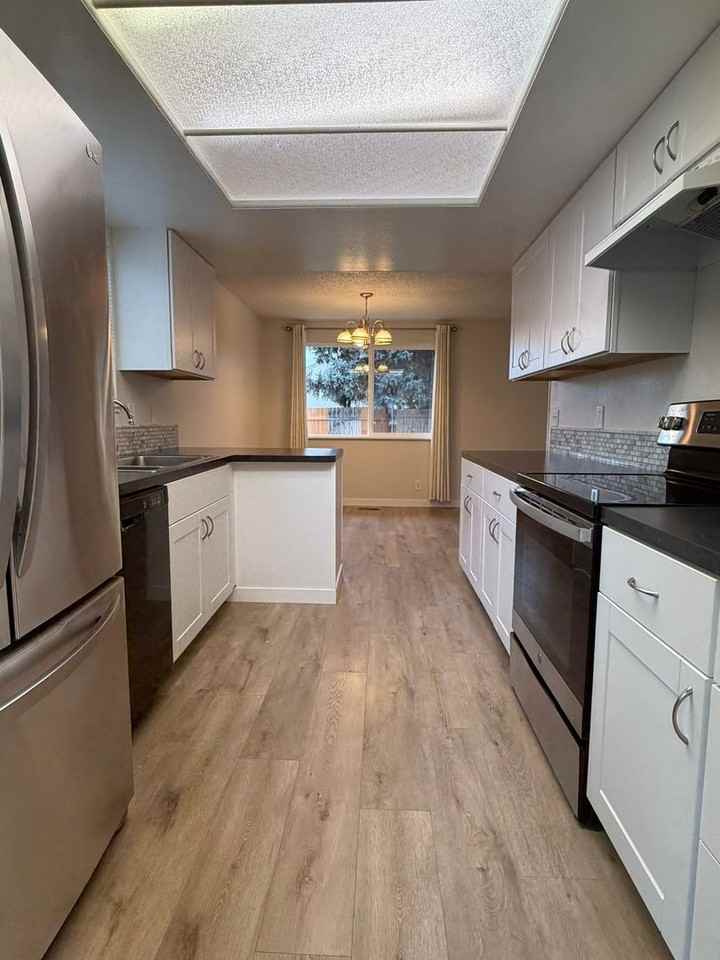 3766 S Northbridge Way - Photo 6 of 39