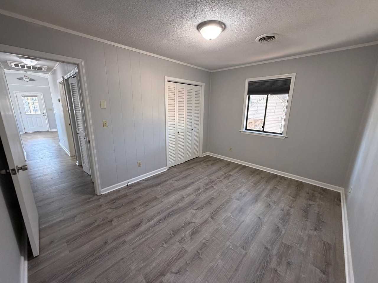 602 Clamshell Dr - Photo 4 of 10