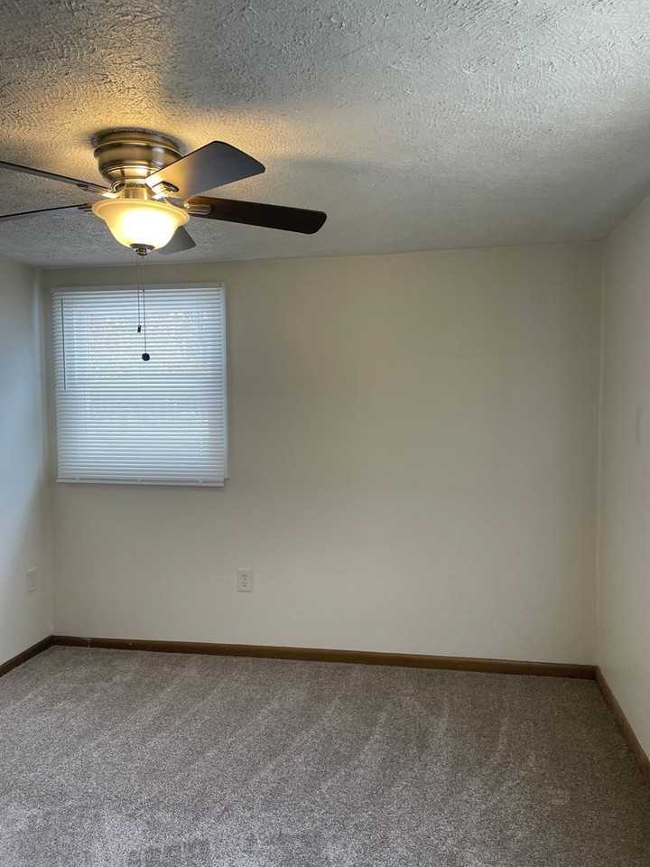 1144 Prince Dr - Photo 7 of 18