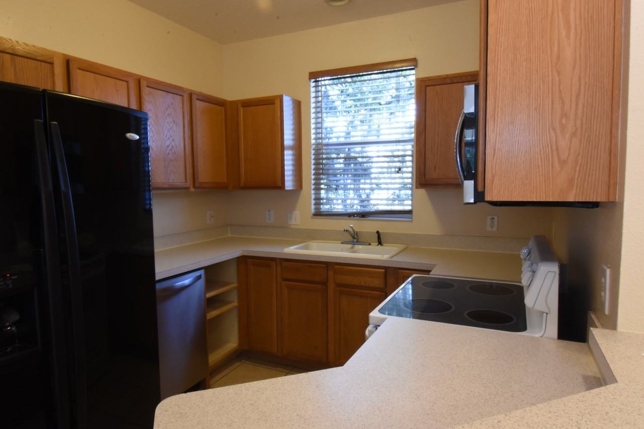 11016 Black Swan Ct - Photo 3 of 9