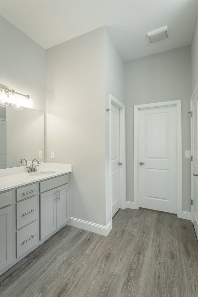 578 Strong Ave - Photo 7 of 44