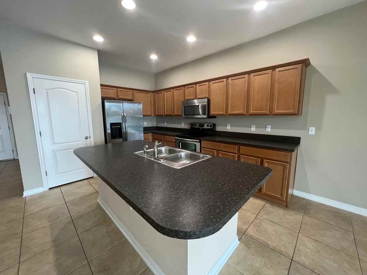 268 Maybeck Ct - Photo 4 of 30