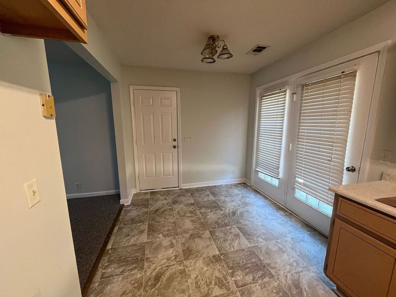 158 High Pointe Dr - Photo 5 of 11