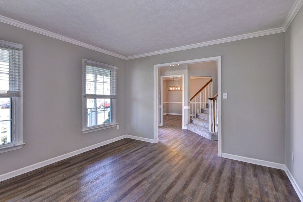 106 Sir John Way - Photo 5 of 42