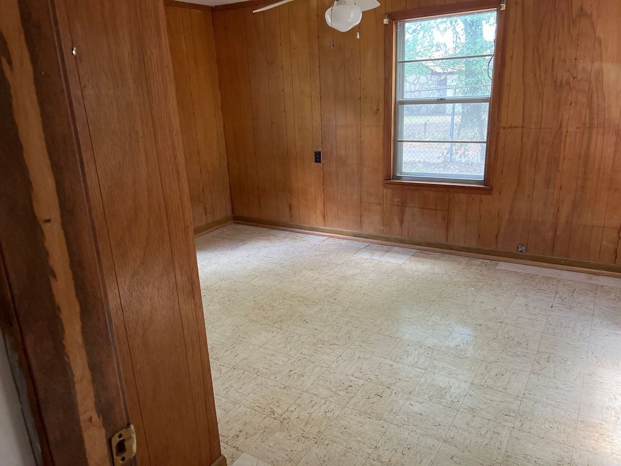 219 W Allen Rd - Photo 7 of 14