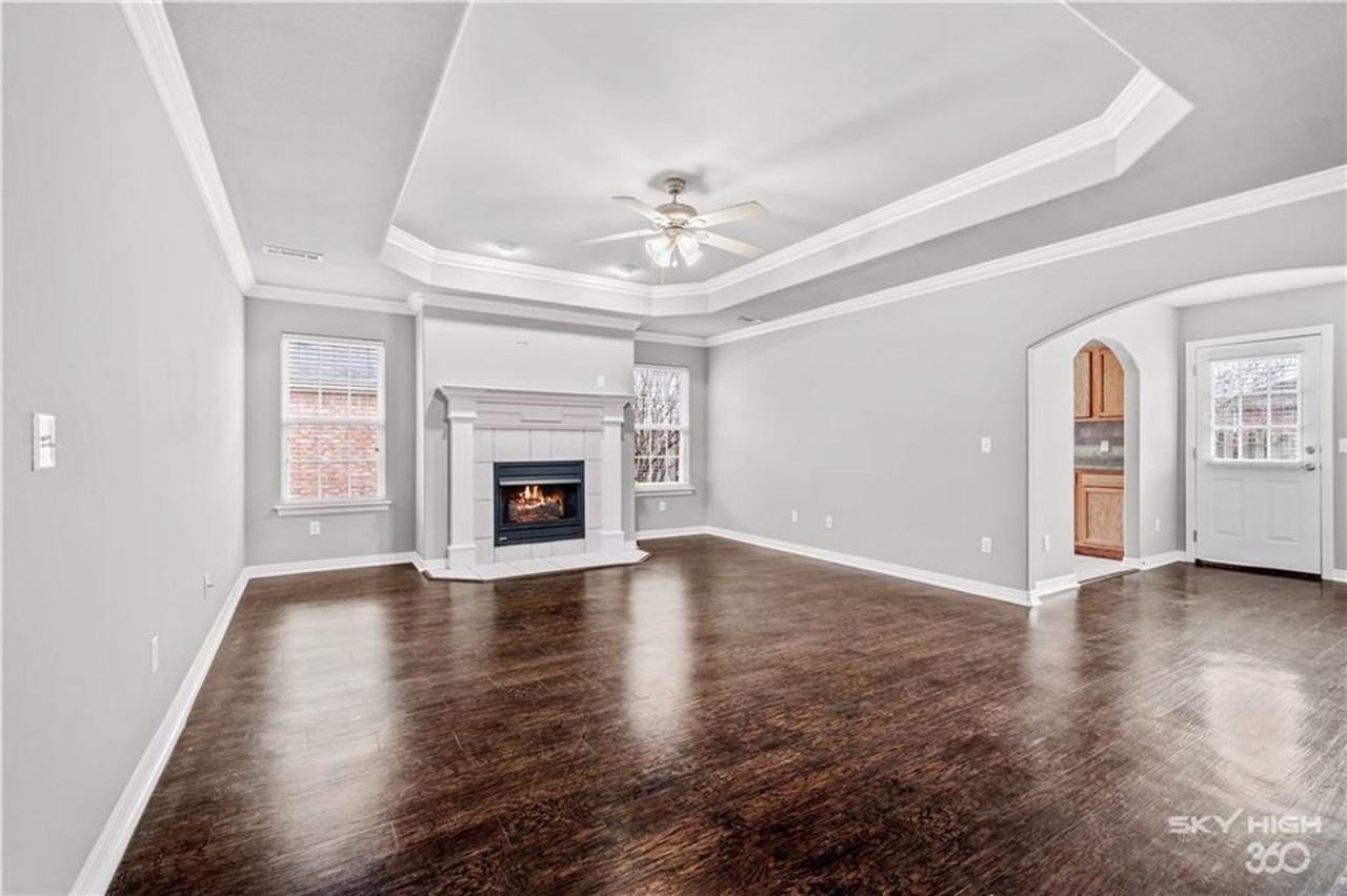 3803 Sw Carriageway Ave - Photo 2 of 28